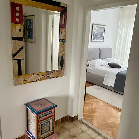 Stella Apartament *